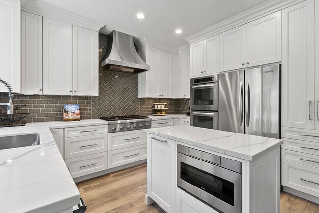 Building Photo - 27976 Milt Cir