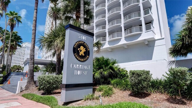 Building Photo - 5401 Collins Ave
