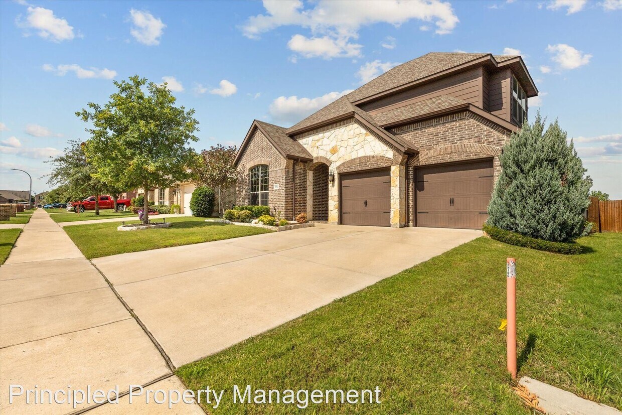 8352 Blue Periwinkle Ln, Fort Worth, TX 76123 House Rental in Fort