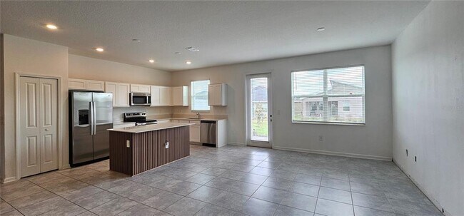 Building Photo - 161 Nine Iron Dr