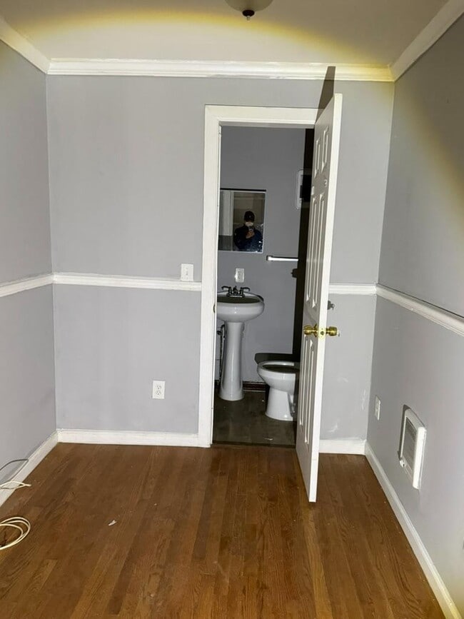 Building Photo - 1602 N Bouvier St