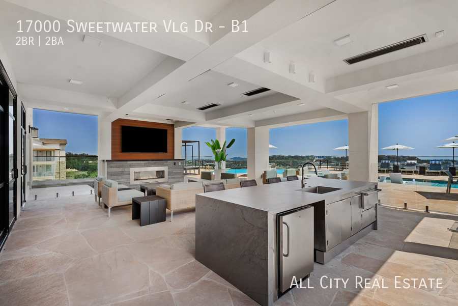 Foto principal - 17000 Sweetwater Vlg Dr