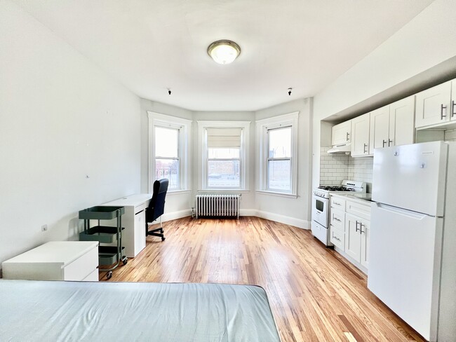 Building Photo - 1330 Commonwealth Ave