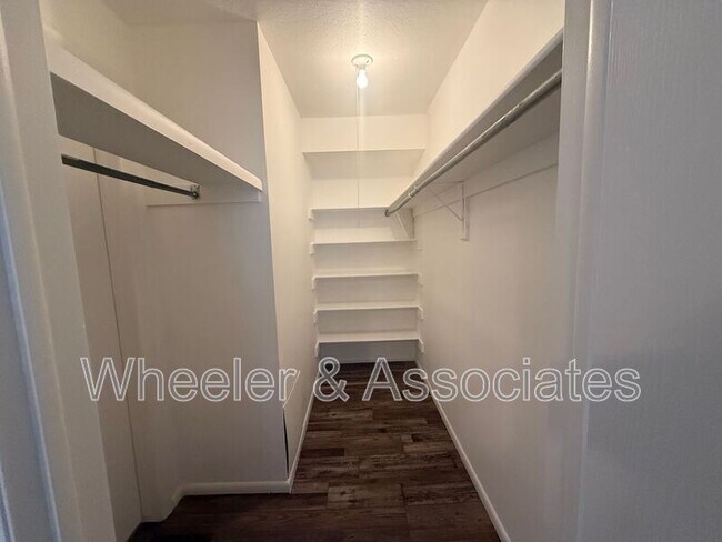 Foto del edificio - 2650 Jefferson Ave