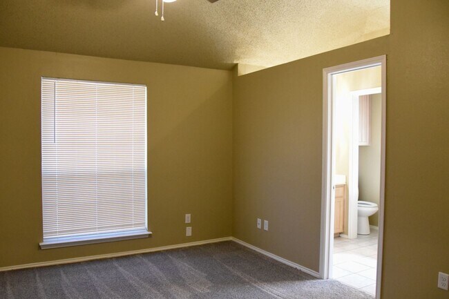 Foto del edificio - Great 3 Bedroom 2 Bath Roanoke