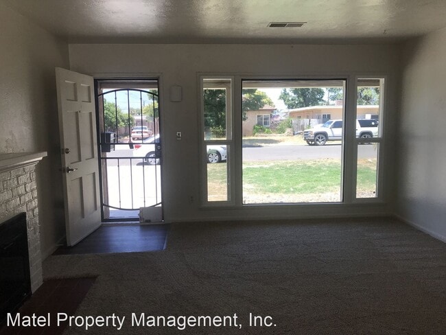 Building Photo - 2 br, 1 bath House - 1750 LOIS WAY