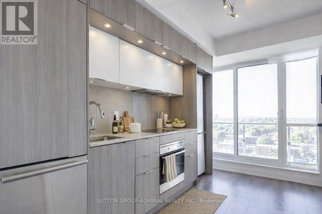 Photo du bâtiment - 170 Sumach St