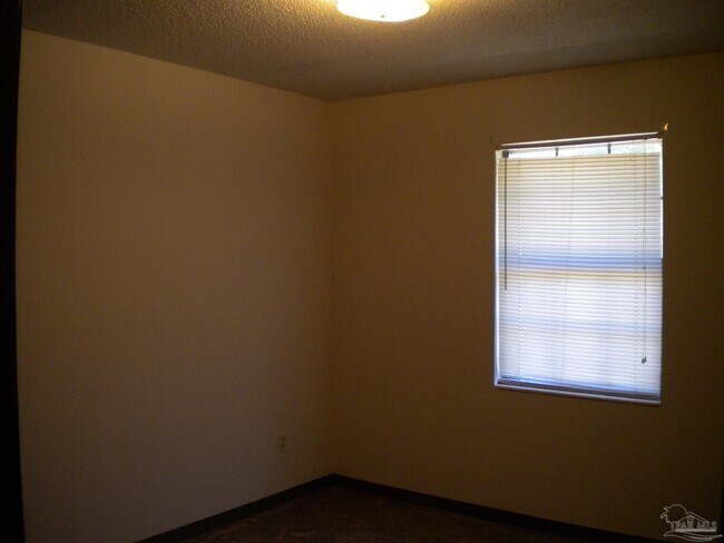 Foto del edificio - 2790 Villa Woods Cir