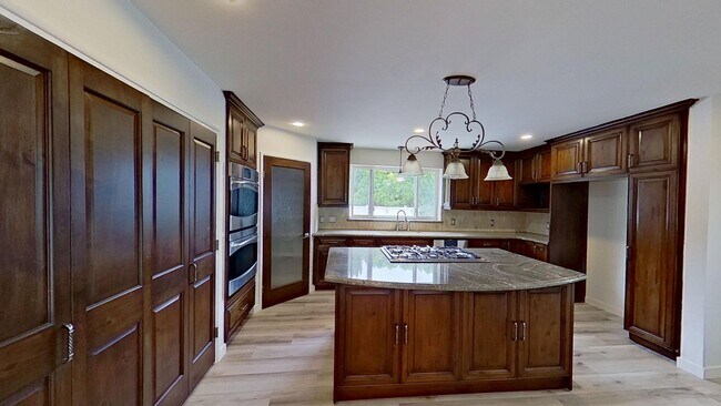 Foto del edificio - 12431 Pleasant Pl