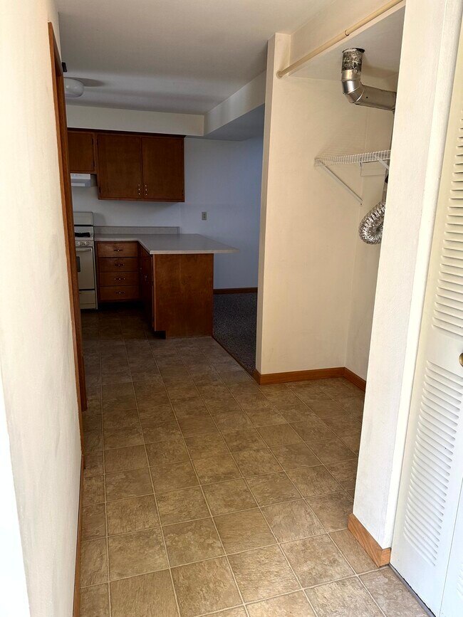 7 Florentine Ct, Pekin, IL 61554 House Rental in Pekin, IL