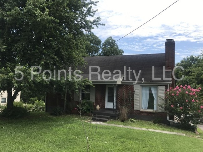 Building Photo - 601 Rosebank Ave