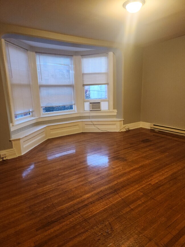 Foto del edificio - 151 E Philadelphia St