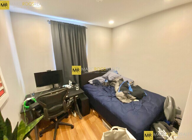 Foto del edificio - 733 Parker St