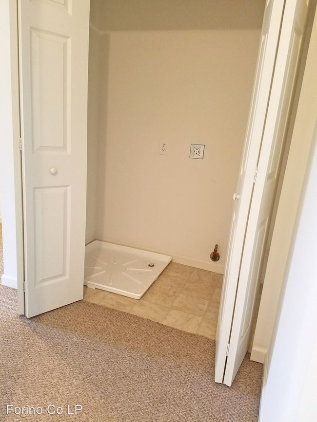Building Photo - 3 br, 2.5 bath House - 103 Caramist Circle