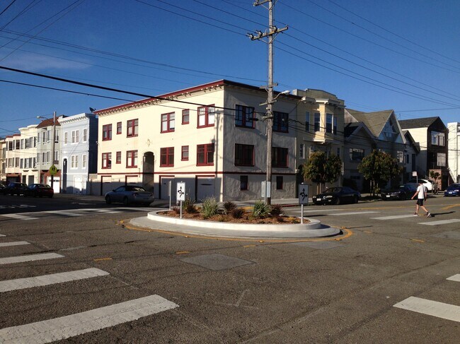 Foto del edificio - 490 23rd Ave