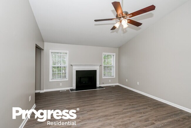 Building Photo - 6401 Harvester Cir