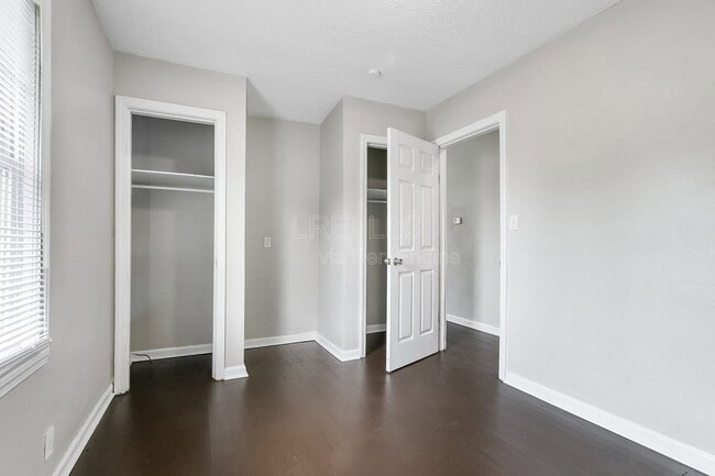 Foto del edificio - 2408 Blackiston Mill Rd