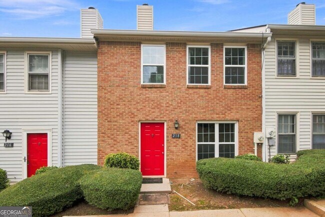 Foto del edificio - 218 Mill Creek Pl
