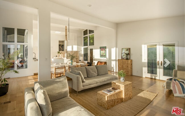 Foto del edificio - 21960 Cereza Way