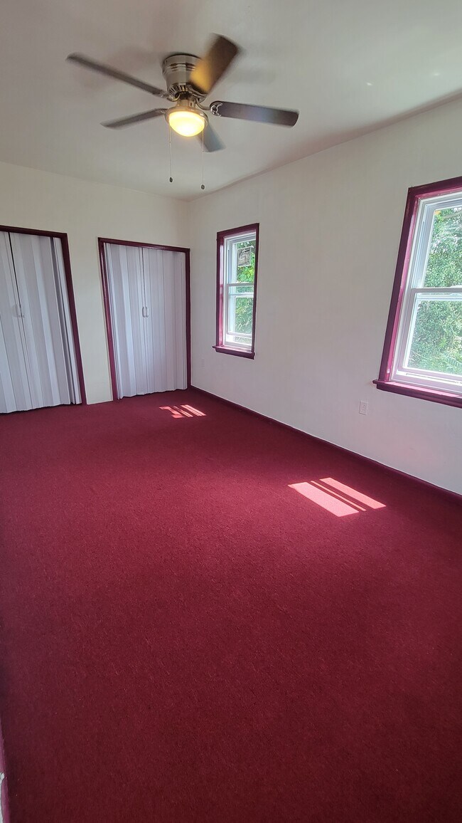 Bedroom2 - 1428 W Rockland St