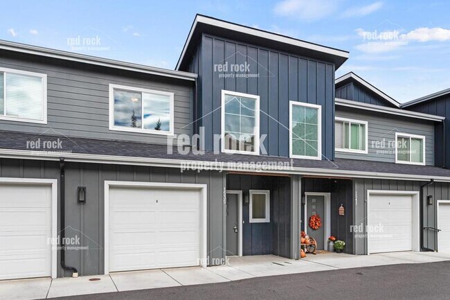 Building Photo - 1535 E Latitude Ln