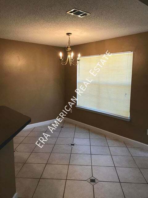 Building Photo - 222 Westview Dr