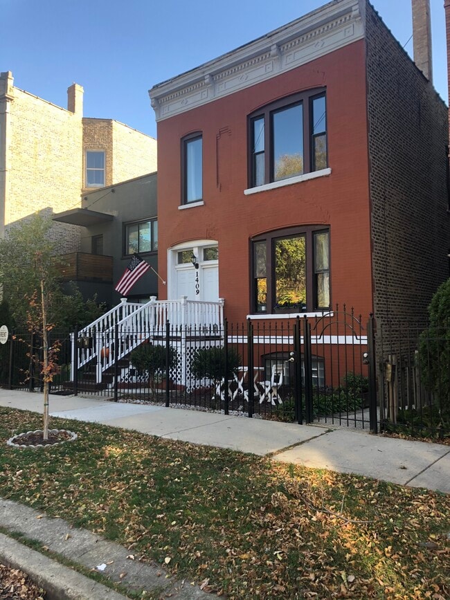 Building Photo - 1409 N Maplewood Ave