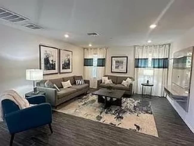 Foto del edificio - 13037 E Iron Chief Dr