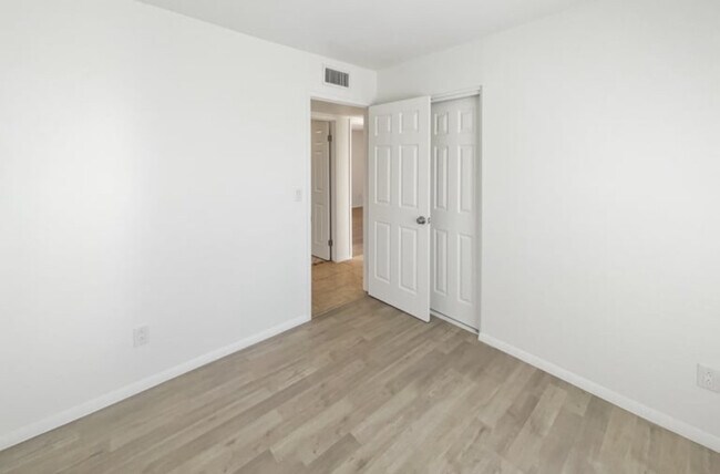 Foto del edificio - 4138 W Orangewood Dr