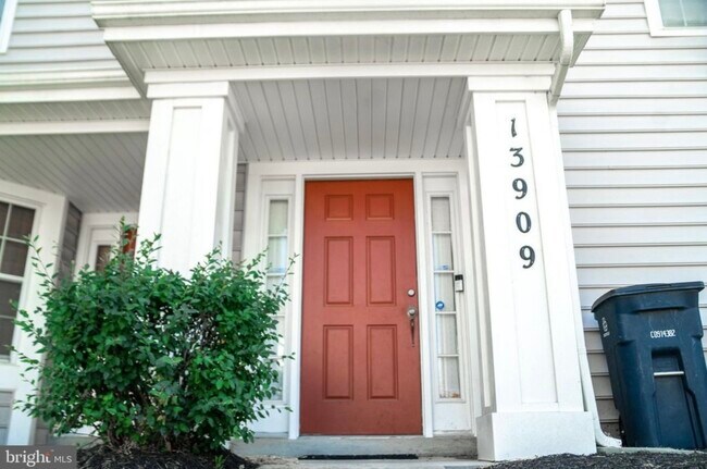 Foto del edificio - 13909 King Gregory Way