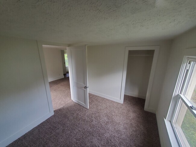 bathroom - 59 N 3rd St