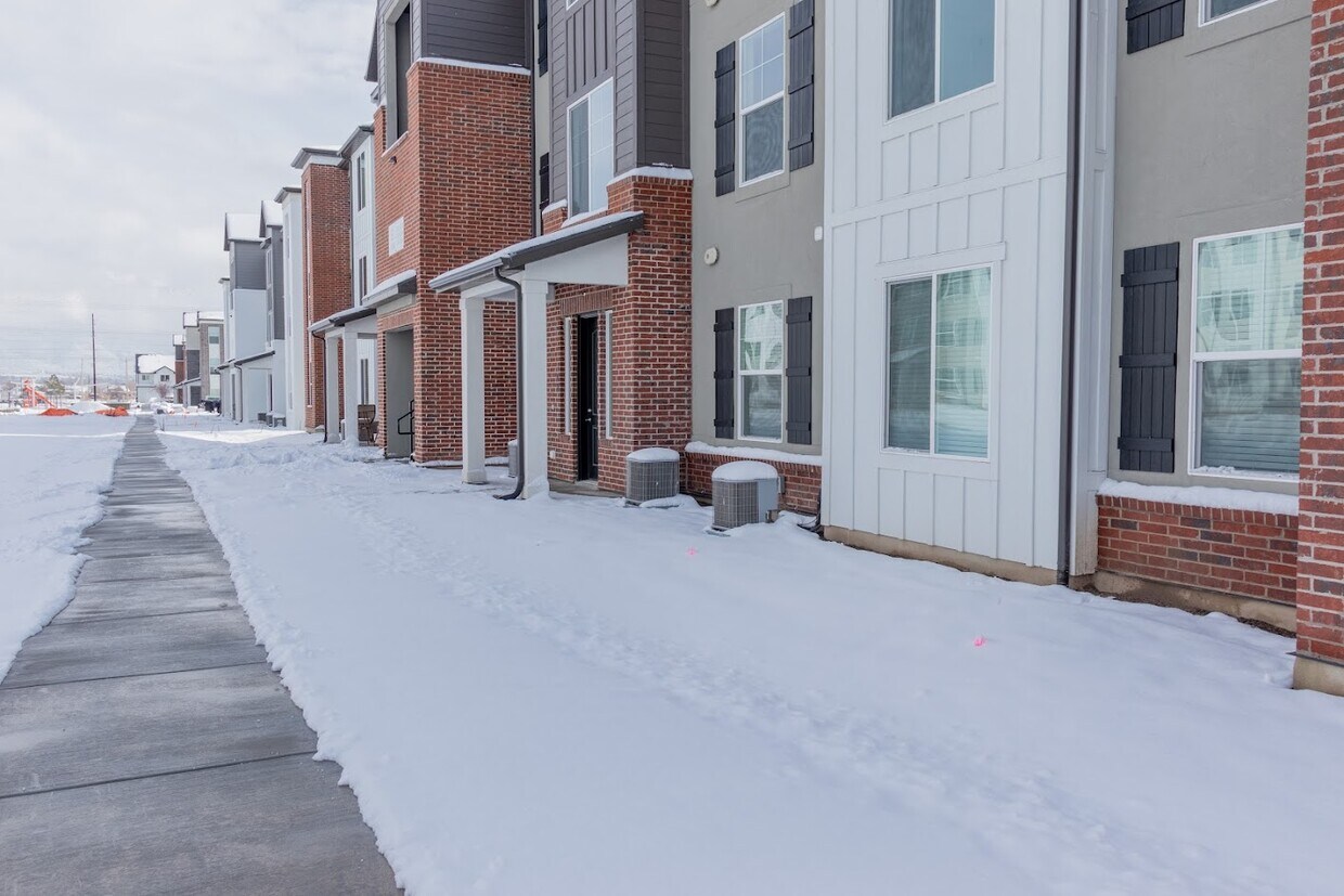 3758 W 1440 N Unit 102, Lehi, UT 84043 Condo for Rent in Lehi, UT