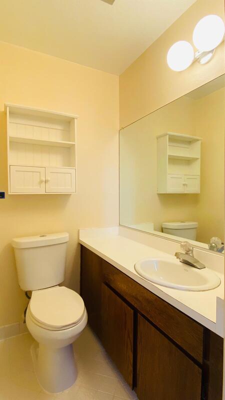 Building Photo - 2390 39th Ave