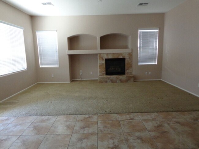 Foto del edificio - MUST SEE!!! 4 bd 2 Ba house in Tartesso