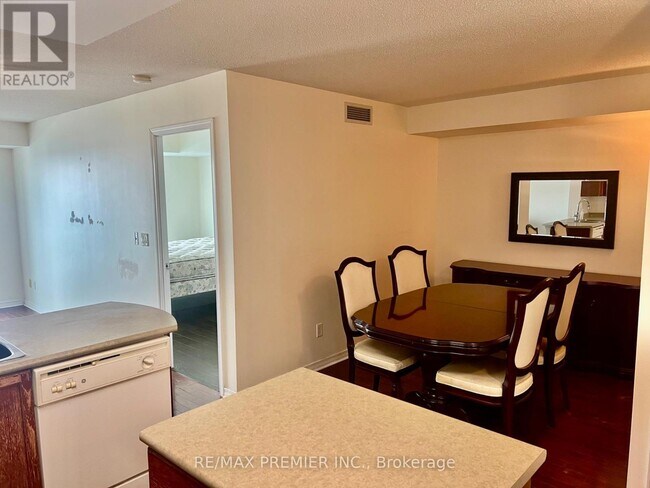 Photo du bâtiment - 11 Oneida Crescent