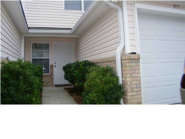 Building Photo - 977 Scenic Oak Ln