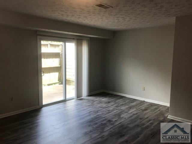 Building Photo - 1108 S Barnett Shoals Rd