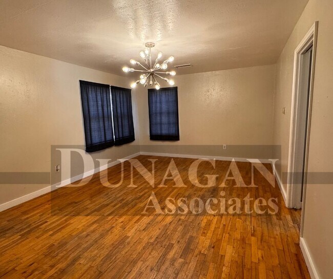 Foto del edificio - 3 bedroom 1 bath home with updates!