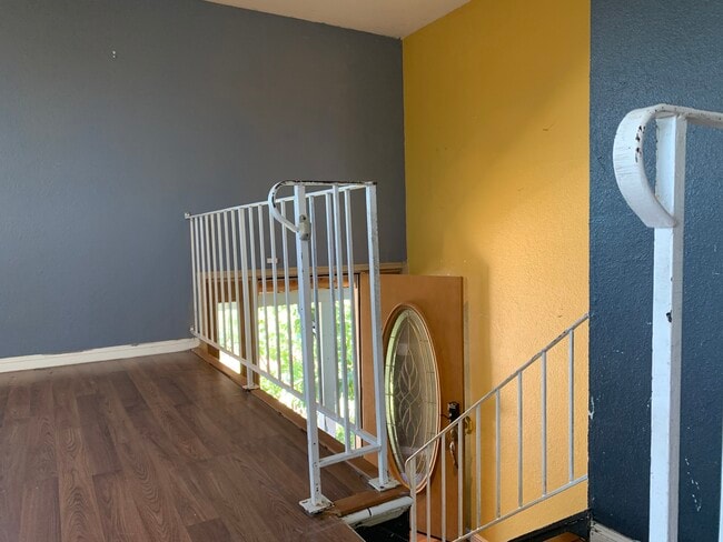 Building Photo - 1511 Mt Everest Ct