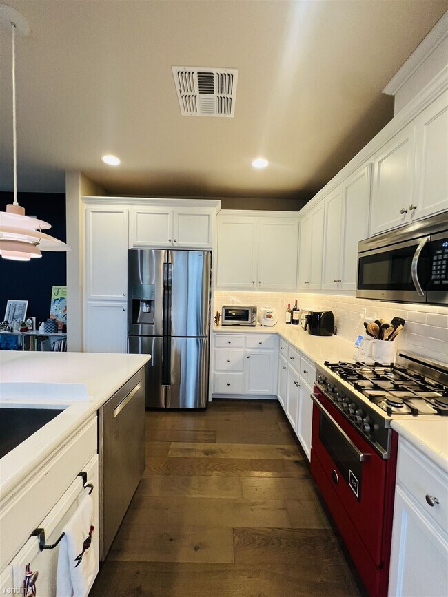 Building Photo - 4 br, 3.5 bath House - 4301 Sunset View Drive