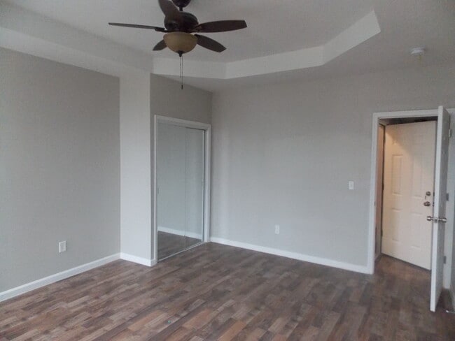 BedRoom - 1001 W Fayette St