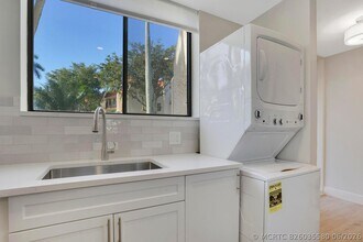 Building Photo - 4373 Trevi Ct