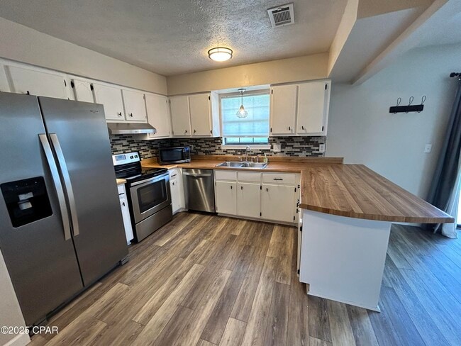 Building Photo - 249 Hannover Cir