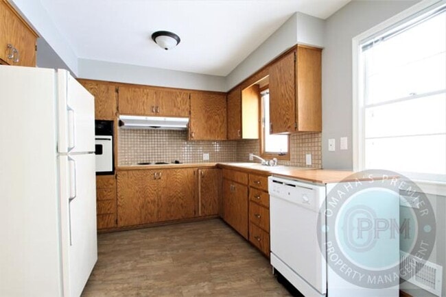 Photo - Beautiful 3 Bedroom Home with Finished Basement