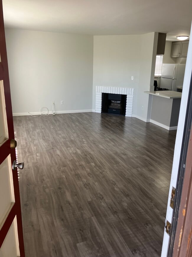 Photo - 303 E Providencia Ave Apartments