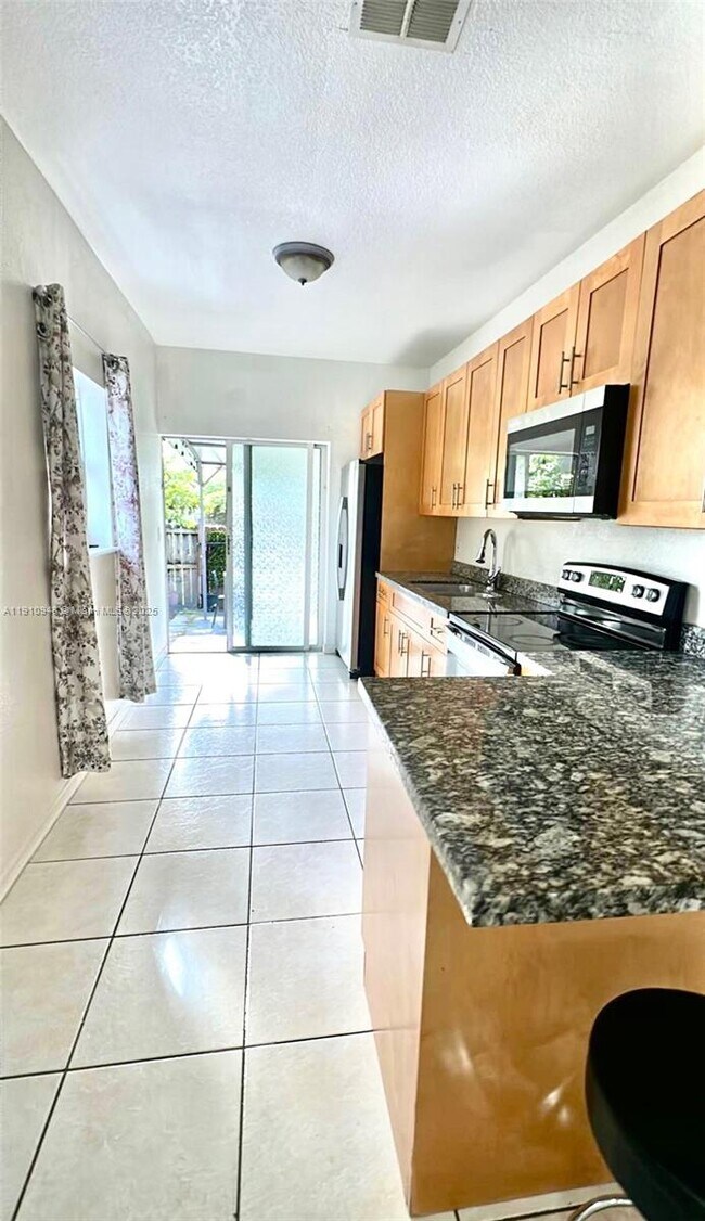 Foto del edificio - 28452 SW 141st Pl