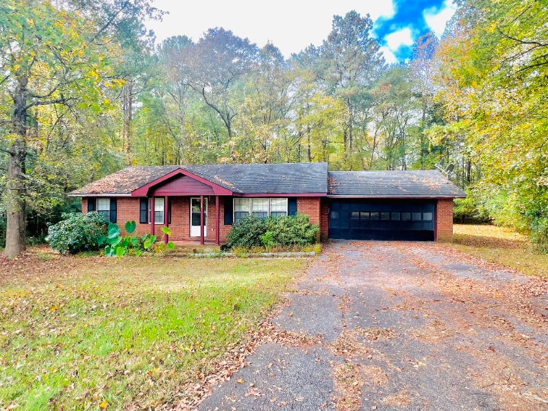 38 Crowell Rd, Covington, GA 30014 House Rental in Covington, GA