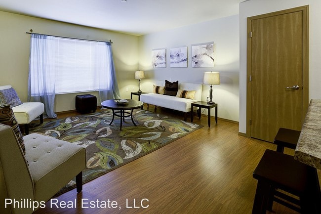 Interior Photo - DubSea Apartments