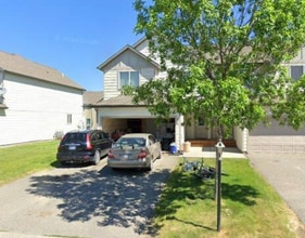 Building Photo - 43 E Magnolia Dr