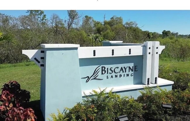 Building Photo - 1553 Saddlewood Cir